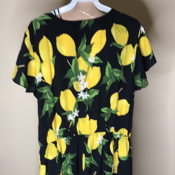 Lemon & Navy Dress - Picture 12 of 13